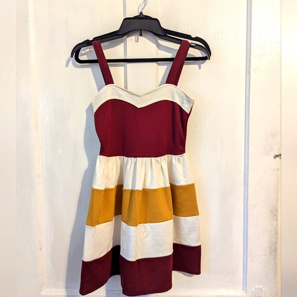 Adorable FSU boutique made dress - Picture 1 of 7